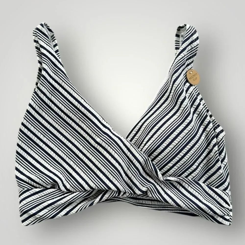 🎉5 for $45🎉 NWOT Niptuck swimsuit women size 6